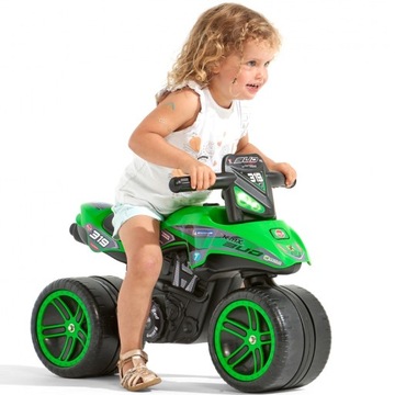 FALK Green Ride-On для детей от 2 лет, оснащен широкими колесами.