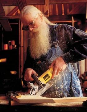 ПАЗОВОЧНО-ФРЕЗЕРНЫЙ СТАНОК FLAP 600W DW682K DEWALT