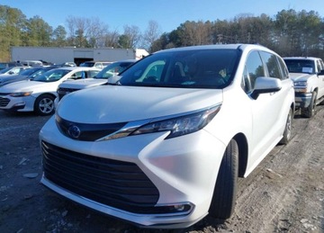 Toyota Sienna III 2022 Toyota Sienna XLE, od ubezpieczalni 2.5 Hybryda 189KM, zdjęcie 2