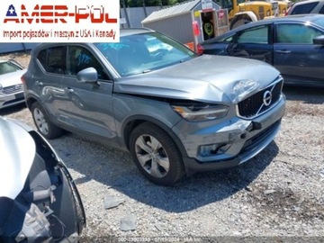 Volvo XC40 Crossover 2.0 T5 247KM 2019 Volvo XC 40 2019 Volvo XC40 T5 AWD Momentum 2.0 Benzyna 248KM