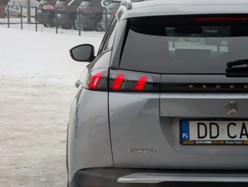 Peugeot 2008 II SUV 1.2 PureTech 130KM 2022 Peugeot 2008 Rezerwacja 1.2 Benzyna 130KM, zdjęcie 7