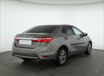 Toyota Corolla XI Sedan 1.6 Valvematic 132KM 2015 Toyota Corolla 1.6 Valvematic, Salon Polska, zdjęcie 4