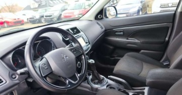 Mitsubishi ASX I SUV Facelifting 2016 1.6 117KM 2017 Mitsubishi ASX Mitsubishi ASX 1.6 Benzyna 117KM, zdjęcie 15