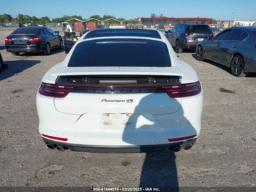 Porsche Panamera II Sport Turismo 2.9 V6 440KM 2018 Porsche Panamera Porsche Panamera 4S, od ubezpieczalni 2.9 Benzyna 440KM, zdjęcie 3