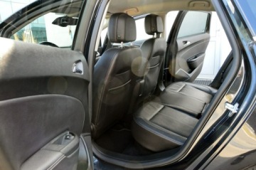 Opel Astra J Sedan 1.4 Turbo ECOTEC 140KM 2014 Opel Astra Sedan 1,4 Turbo 140Km Xenon Ledy Navi, zdjęcie 7