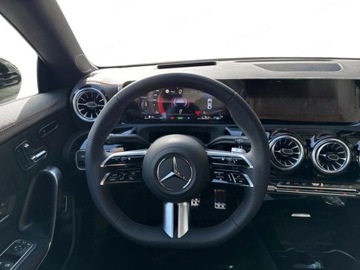 Mercedes CLA C118/X118 Coupe Facelifting 1.3 200 163KM 2025 MERCEDES-BENZ CLA 200 AMG Line Sedan 1.3 (163KM) 2025, zdjęcie 7