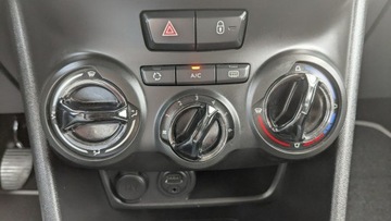 Peugeot 208 I Hatchback 5d Facelifting 1.2 PureTech 82KM 2016 Peugeot 208 1.2i 82PS OPŁACONY Bezwypadkowy, zdjęcie 28