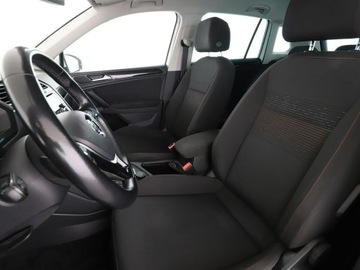 Volkswagen Tiguan II SUV 2.0 TSI 180KM 2017 Volkswagen Tiguan 4x4 DSG navi klima auto grzane, zdjęcie 12