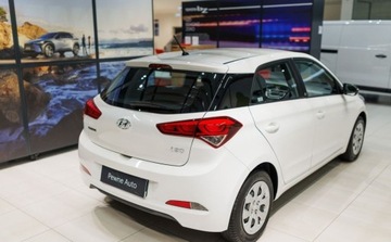 Hyundai i20 II Hatchback 5d Facelifting KAPPA 1.2 MPI 84KM 2018 Hyundai i20 1.2 Comfort 1.2 Benzyna 84KM, zdjęcie 2