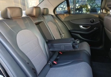 Mercedes Klasa C W205 Limuzyna 180 156KM 2018 Mercedes-Benz Klasa C C 180 9G-TRONIC Salon PL Vat Marza Apple Car Pla, zdjęcie 31