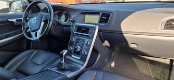 Volvo V60 I Kombi Facelifting 2.0 D4 DRIVE-E 181KM 2015 Volvo V60 Jeden Właściciel 2.0 181KM D4, zdjęcie 28