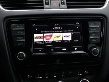 Skoda Octavia III Kombi 2.0 TDI CR DPF 150KM 2015 Skoda Octavia 2.0 TDI, DSG, Xenon, Bi-Xenon, zdjęcie 11