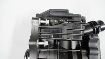 BMW G01 G20 G30 G31 TERMOSTAT POUZDRO 8642560