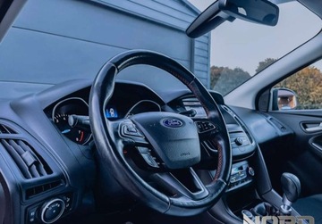 Ford Focus III Sedan Facelifting 1.5 EcoBoost 182KM 2015 Ford Focus Bezwypadkowy, FV23, Nowy rozrzad Sport, 182km,gw.12m gh 1.5, zdjęcie 9