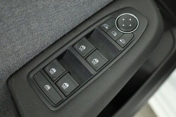 Renault Clio V Hatchback 5d Facelifting 1.0 TCe 90KM 2024 Renault Clio 1.0 TCe, Salon Polska, 1. Właściciel, zdjęcie 18