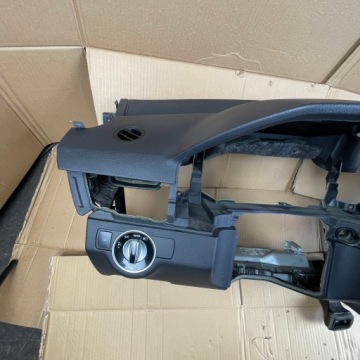 Mercedes W212 LIFT Консоль Ремни безопасности Pre SAFE Air Bag