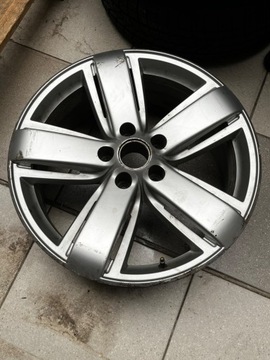 Felga aluminiowa VW Amarok 8.0Jx19H2 ET 48 R19 2H0.601.025.C 5x120'