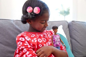 КУКЛА БАРБИ МОДНИЦА МОДНЫЙ ДРУГ GPH98