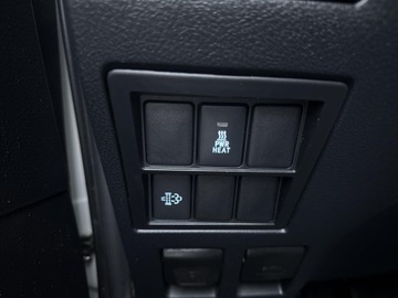 Toyota Hilux VIII Podwójna kabina 2.4 D-4D 150KM 2020 Toyota Hilux 2.4 D-4D Double Cab SR5 4x4 2.4 D-4D, zdjęcie 20