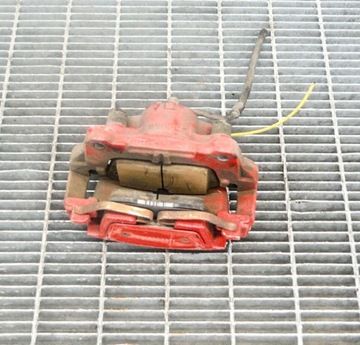 JAGUAR F-PACE 2017 LEVÝ STRANA TŘMEN BRZDOVÝ PŘEDNÍ