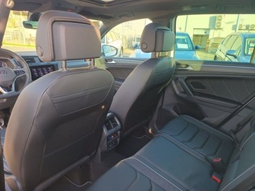 Volkswagen Tiguan II SUV Facelifting 2.0 TDI 200KM 2024 Volkswagen Tiguan FV23 bogata opcja R-linepanorama skora IQ Light Webasto, zdjęcie 13