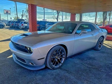 Dodge Challenger III 2022 Dodge Challenger 2022 DODGE CHALLENGER RT 5.7 Benzyna 372KM, zdjęcie 2