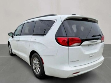 Chrysler Voyager V 2021 Chrysler Voyager 2021 CHRYSLER VOYAGER LXI 3.6 Benzyna 295KM, zdjęcie 2