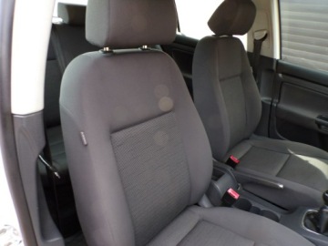 Volkswagen Golf V Hatchback 1.4 i 16V 75KM 2006 Volkswagen Golf 1,4 2006R, zdjęcie 31