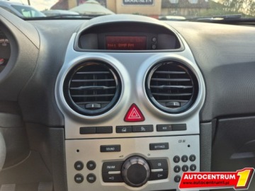 Opel Corsa D Hatchback 5d Facelifting 1.2 Twinport ECOTEC 70KM 2013 Opel Corsa 100 TYS KM Klima Tempomat Centralny Zamek Super Stan 1.2, zdjęcie 17