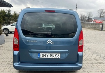 Citroen Berlingo II 2009 Citroen Berlingo 1.6 Benzyna 5 Osob, Klimatyzacja Elektryczne szyby Radio, zdjęcie 4