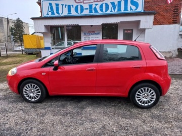 Fiat Punto Punto 2012 Hatchback 3d 1.2 8v 69KM 2013 FIAT PUNTO (199_) 1.2 69 KM, zdjęcie 2