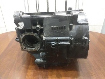 КОМПЛЕКТ БЛОКА ДВИГАТЕЛЯ КАРТЕРОВ SUZUKI GS 650