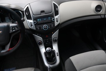 Chevrolet Cruze Hatchback 5d 1.8 16V DOHC 141KM 2012 Chevrolet Cruze 1.8 i 16V, Salon Polska, zdjęcie 6
