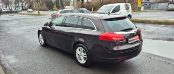 Opel Insignia I Sports Tourer 1.8 Twinport ECOTEC 140KM 2011 Opel Insignia Dobrze wyposazona , historia serwisowa , 1.8 Benzyna 140KM, zdjęcie 6