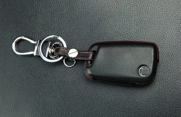 Кожаный чехол на ключ Skoda Octavia 3.