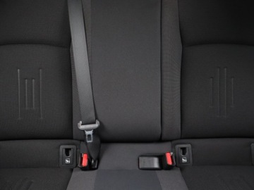 Toyota C-HR I Crossover Facelifting 1.8 Hybrid 122KM 2023 Toyota C-HR 1.8 Hybrid, Salon Polska, zdjęcie 9