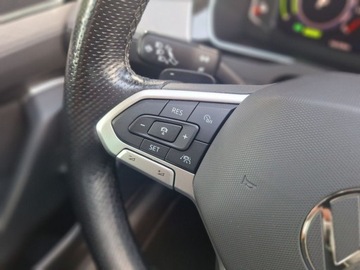 Volkswagen Passat B8 2021 Volkswagen Passat Variant GTE ASO 1.4TSI 218KM bezwyp. pakiety AppConnect, zdjęcie 23