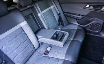 Citroen C5 III 2023 Citroen C5X Citroen C5 X 1,2 PureTech 130 KM 1.2 Benzyna 130KM, zdjęcie 16