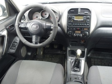 Toyota RAV4 II 2.0 16V D-4D 116KM 2005 Toyota RAV-4 2.0D4D116KM/4X4/Długie Opłaty, zdjęcie 19