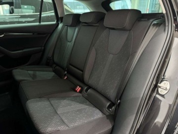 Skoda Octavia IV Liftback 1.5 TSI EVO 150KM 2024 Skoda Octavia Ambition Podgrzewana szyba Kamera cofania CarPlayAndroid, zdjęcie 11