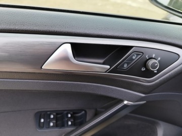 Volkswagen Golf VII Hatchback 3d Facelifting 1.5 TSI BMT 130KM 2018 Volkswagen Golf 1.5 benzyna131km2018drugie kolanastepny serwis za 13 tys.k, zdjęcie 12