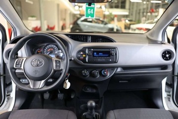 Toyota Yaris III Hatchback 5d Facelifting 2017 1.0 VVT-i 72KM 2020 Toyota Yaris 1.0 Active BenzynaLPG 72KM, zdjęcie 5