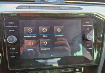 Volkswagen Passat B8 Limousine 1.8 TSI BlueMotion Technology 180KM 2017 Volkswagen Passat 1,8 TSI 180 KM Automat DSG Salon PL ASO Highline, zdjęcie 28