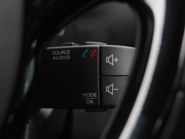 Renault Clio IV Hatchback 5d 1.2 16V 73KM 2016 Renault Clio 1.2 16V, Salon Polska, Serwis ASO, zdjęcie 16