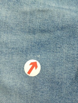 DESIGNEX Niebieskie jeansy o obcisłym kroju w stylu vintage W36/L36