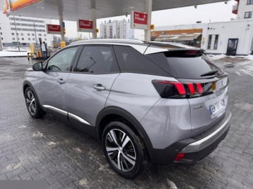 Peugeot 3008 I Crossover Facelifting 1.2 PureTech 130KM 2016 Peugeot 3008 1.2 PureTech 130KM GPF Stop &amp; Start Allure Business-Paket 2016, zdjęcie 3