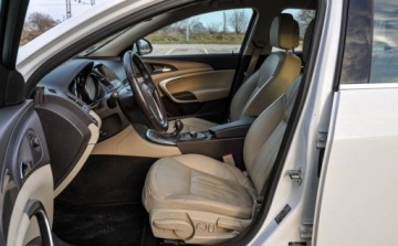 Opel Insignia I Sports Tourer 2.0 Turbo ECOTEC 220KM 2009 Opel Insignia 2,0T (220KM) 164 tys. km Skory 2.0 Benzyna 220KM, zdjęcie 6