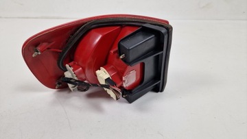 AUDI 90 CABRIO SVĚTLO ZADNÍ PRAVÁ ORIG. PĚKNÝ 8G0945096