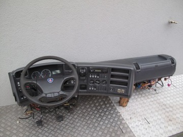 КОКПИТ ПРИБОРНАЯ ПАНЕЛЬ SCANIA R СТАРОГО ТИПА