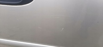 DVEŘE PRAVÝ PŘEDNÍ MITSUBISHI CARISMA HB FACELIFT A50